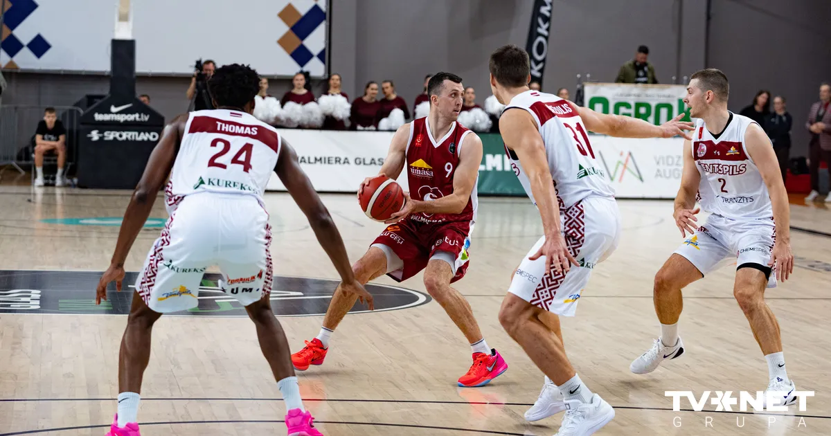 FOTO ⟩ "Ventspils" basketbolisti sagādā valmieriešiem pirmo zaudējumu sezonā