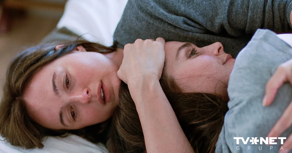 Kinoteātros nonāk Kannās godalgotā filma "Sentimentāla vērtība"