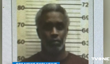 Šona "Didija" Kombsa uzturēšanās cietumā ieilgs. Mūziķis dzēris "pašbrūvēto", kas ir pārkāpums