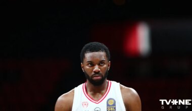 VIDEO ⟩ Ļoti nelaimīga atgriešanās pēc 530 dienu ilgas pauzes Eiorlīgā