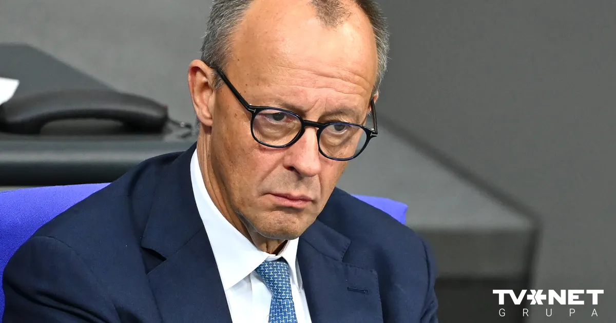 Mercs mudina Zelenski enerģiski vērsties pret korupciju