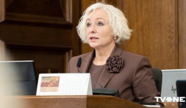 Mieriņa izvairīga par jautājumu, vai pēc budžeta izskatīšanas kritīs valdība