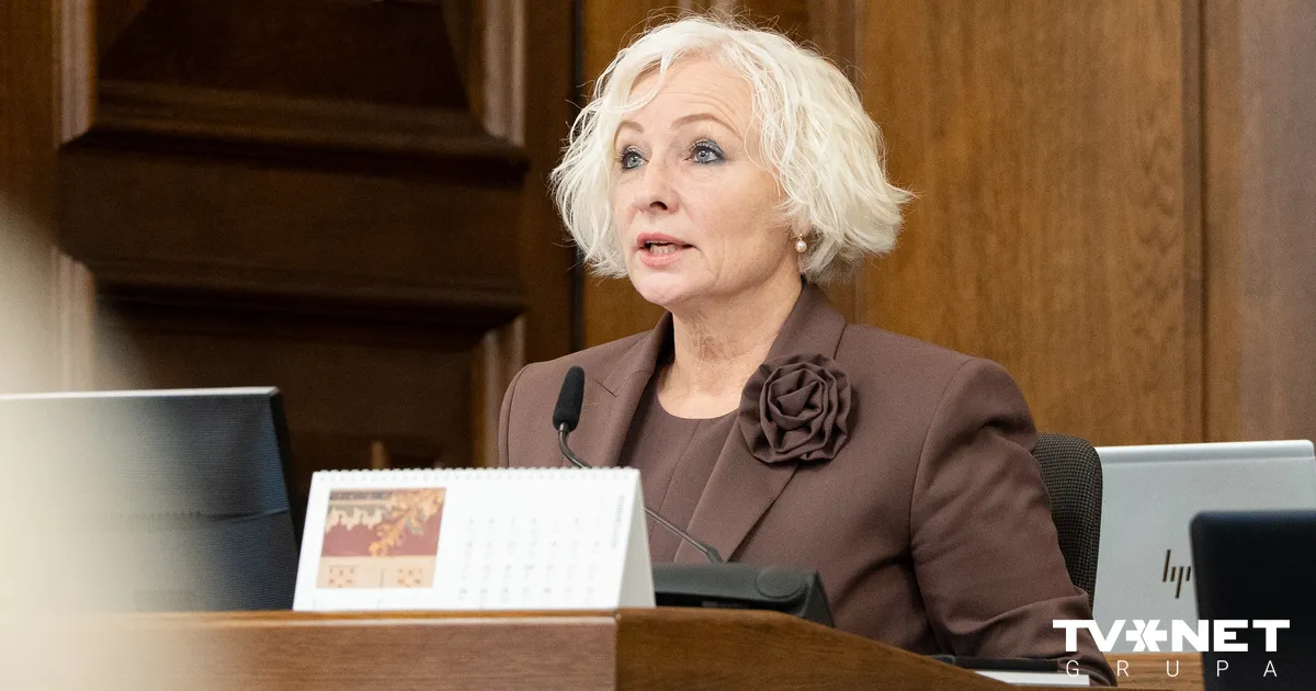 Mieriņa izvairīga par jautājumu, vai pēc budžeta izskatīšanas kritīs valdība