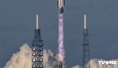 Marsa izpētes misijā palaista "Blue Origin" raķete