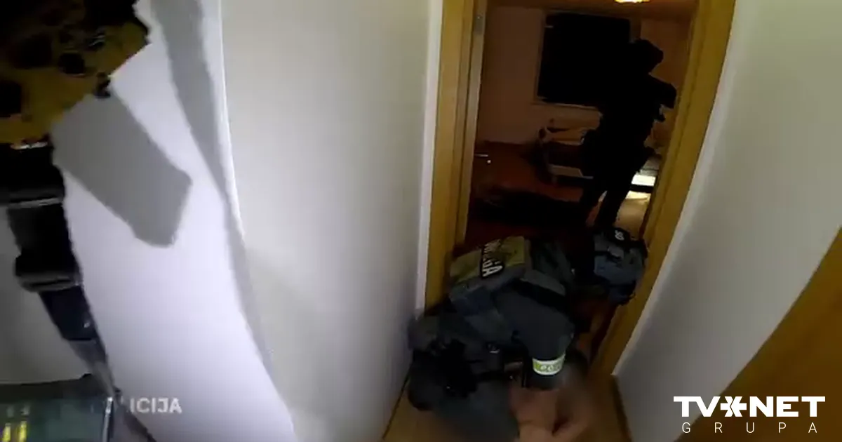 Neskatoties uz policijas lūgumu apcietināt, Eiropola operācijā Latvijā aizturētā persona ir atbrīvota