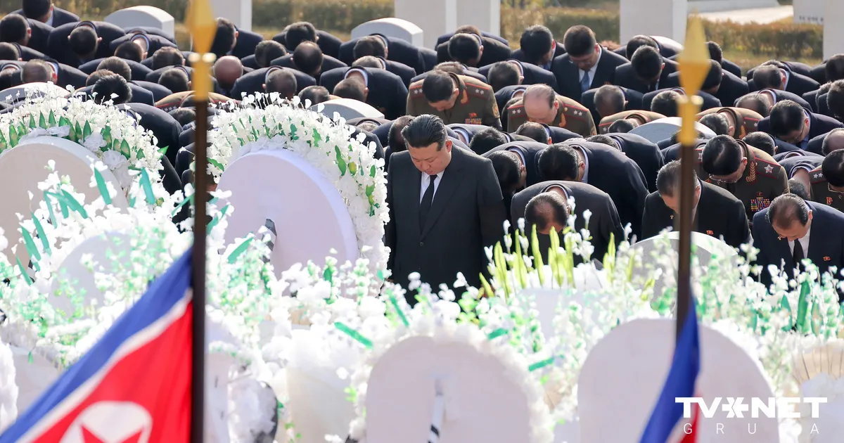 Ziemeļkoreja pamatīgi samazinājusi artilērijas lādiņu piegādes Krievijai
