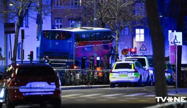 Autobusa ietriekšanās pieturā stāvošos cilvēkos Stokholmā: kas zināms līdz šim?