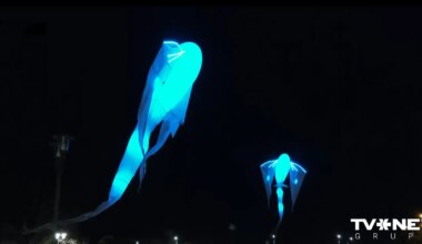 NOSKATIES ⟩ Mākslinieki no Francijas pārsteidz ar, iespējams, krāšņāko festivāla “Staro Rīga” objektu