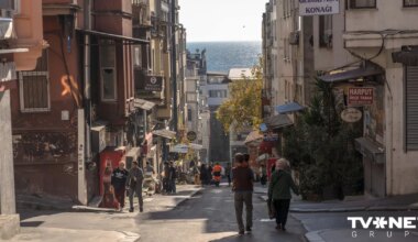 Ģimenes mīklainā nāve Stambulā: dzīvību zaudējis arī tēvs