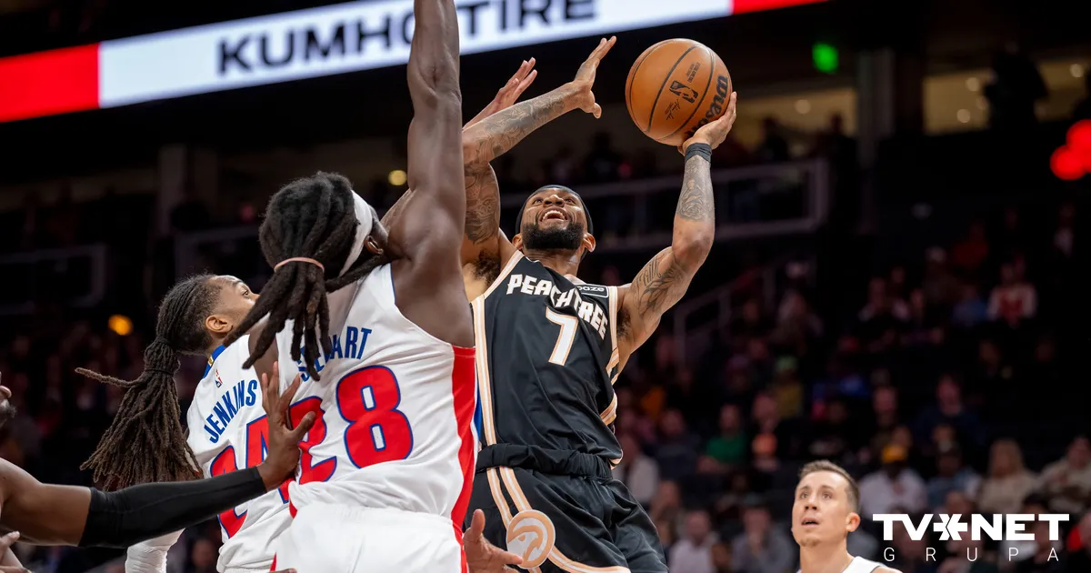 "Hawks" bez Porziņģa piekāpjas NBA "karstākajai" komandai