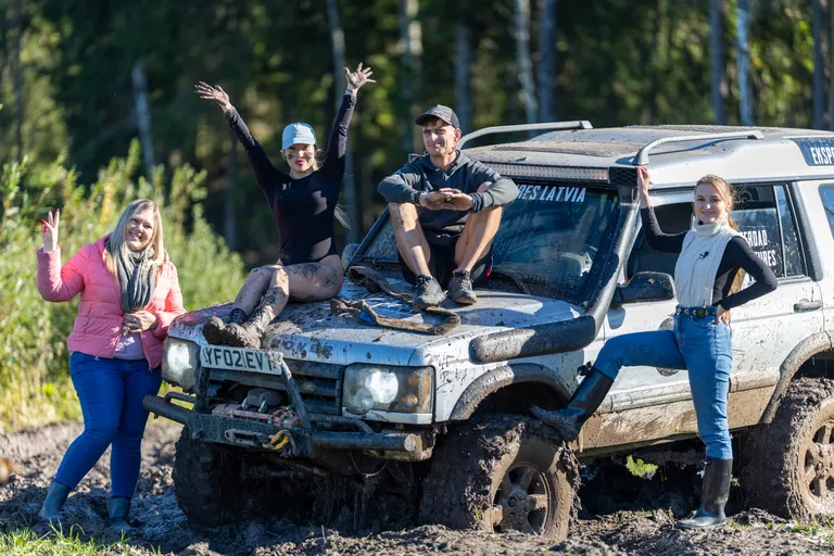 "Mīlestība bezceļos".