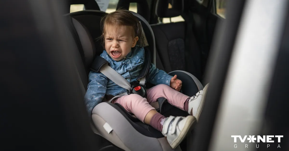 "Es tev teicu, lai neatstāj viņu mašīnā." Kamēr tēvs skatījās pornogrāfiju, nomira viņa divgadīgā meita