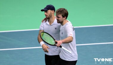 Vācijas tenisisti iekļūst Deivisa kausa pusfinālā