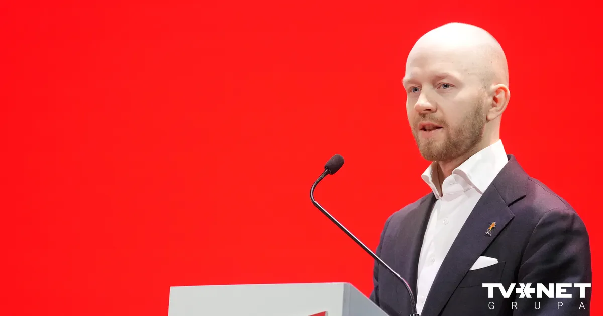 FOTO Šuvajevs: skandāls ZM liecina - joprojām dzīvojam valstī, kur ietekmīgi miljonāri spēj izkārtot sev politiski labvēlīgus lēmumus - TVNET