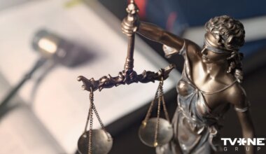 NOSKATIES ⟩ Tiesa neļauj nobloķēt Latvijā arestētus Piedņestras oligarhu 80 miljonus eiro