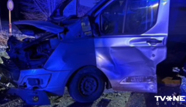 VIDEO ⟩ Traģēdija Aizkalnē – četru automašīnu avārijā bojā gājis bērns