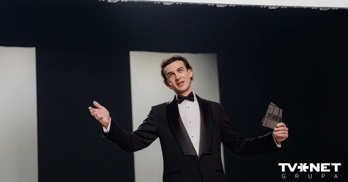 FOTO ⟩ Politiķu netīrās spēles, radošas neveiksmes un saviļņojuma asaras – Spēlmaņu nakts citātu izlase