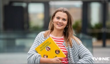 kā ietekmele Našķoties Zane izgriež pogas interneta receptēm