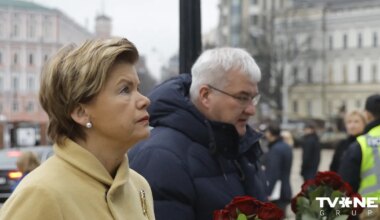 VIDEO ⟩ Zelenskis Bražei pasniedzis Ukrainas valsts apgalvojumu