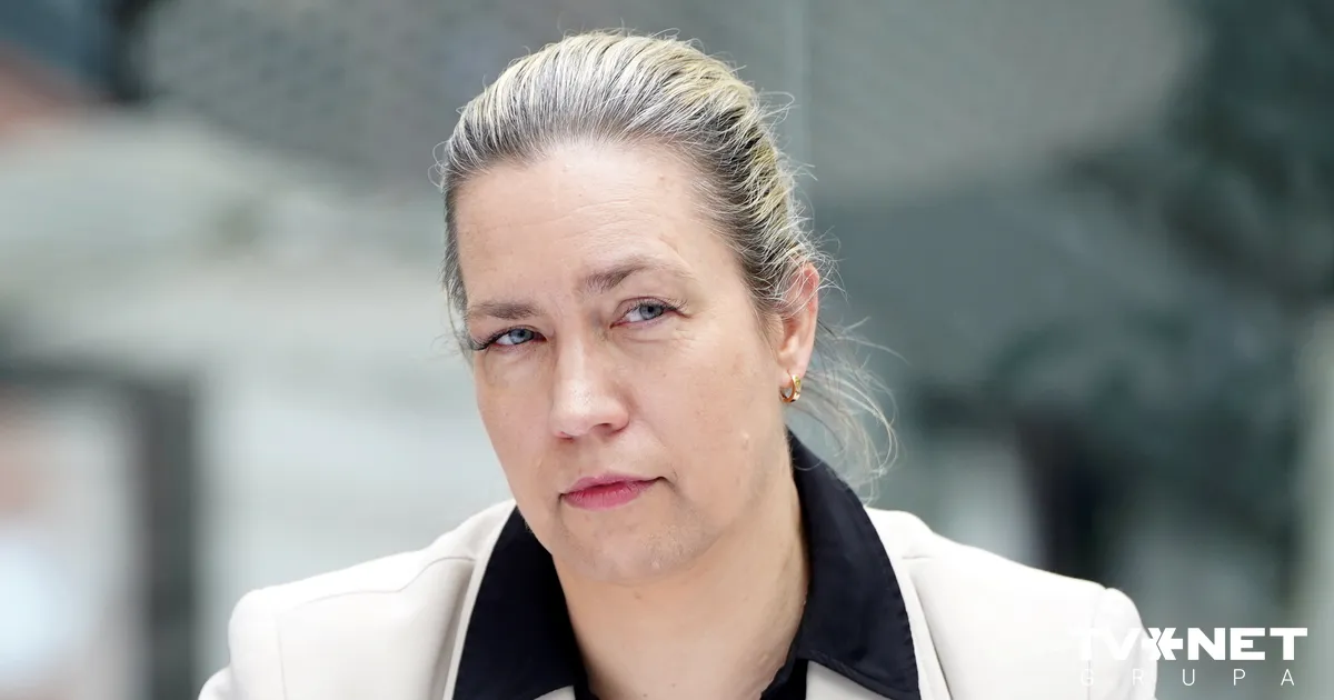 No amata plāno atstādināt Rīgas Pilsētas attīstības departamenta direktori Purmali