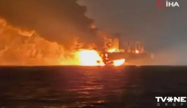 Pie Turcijas krastiem aizdegušies divi Krievijas tankkuģi