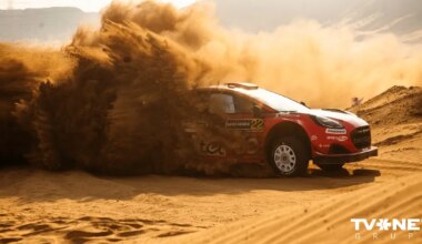 VIDEO ⟩ Seska ekipāža pirms pēdējā ātrumposma izstājas no Saūda Arābijas rallija