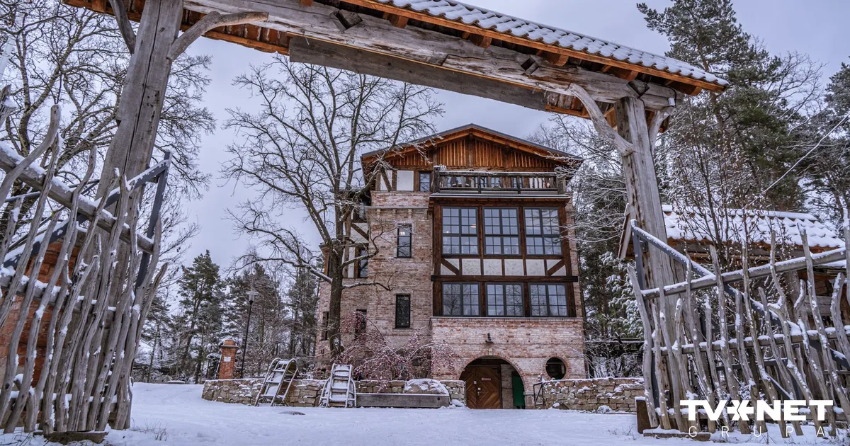 Annas koku skola aicina uz maģisku piedzīvojumu taku, kurā satikt rūķus un to atstātos dārgumus