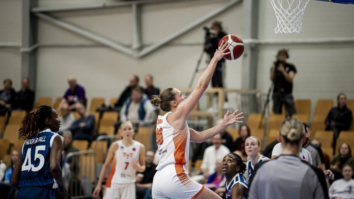 "TTT Rīga" basketbolistes FIBA Eirokausā piedzīvo zaudējumu