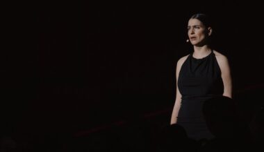 Rīgā uzstāsies operas zvaigzne Asmika Grigorjana