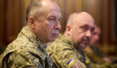 Sirskis paziņo, ka Ukrainas spēki Pokrovskā tomēr neesot aplenkti, bet tur ir kāda bīstama nianse