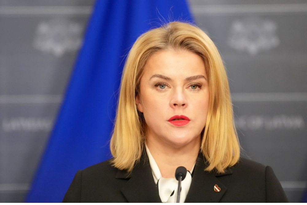 Kā Alvis Hermanis panāks ekonomikas attīstību? Ar teātri?