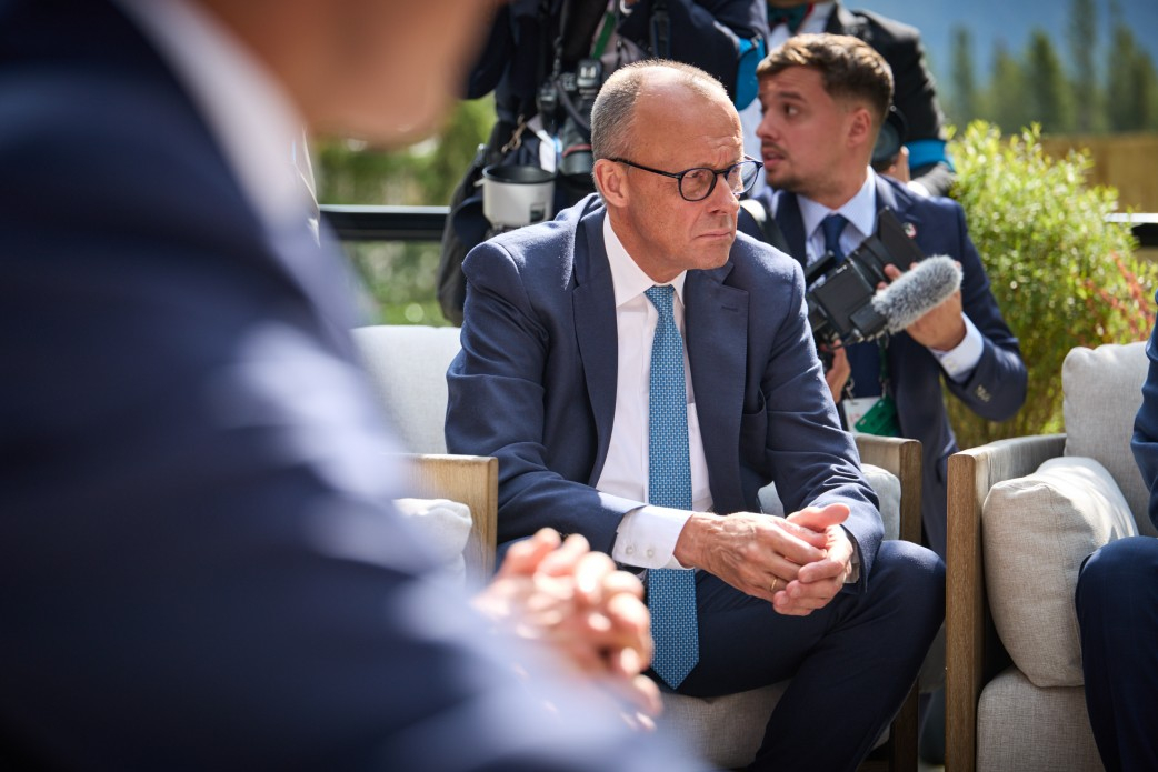 Mercs mudina Zelenski enerģiski vērsties pret korupciju