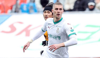 Latvijas izlases uzbrucējs Gutkovskis atvadās no Korejas komandas – Futbols – Sportacentrs.com