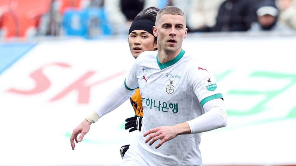 Latvijas izlases uzbrucējs Gutkovskis atvadās no Korejas komandas – Futbols – Sportacentrs.com