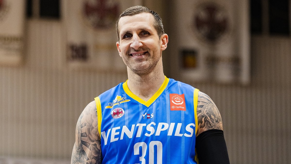 "Ventspils" basketbolisti turpina rāpties augšup apvienotās līgas tabulā