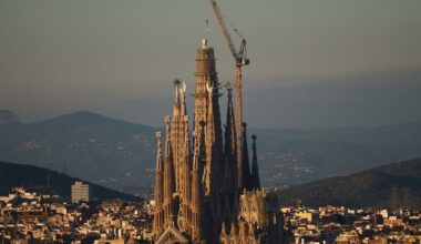 Barselonas Sagrada Familia kļuvusi par pasaulē augstāko dievnamu
