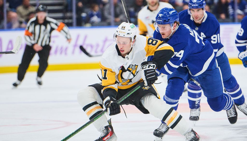 Šilova konkurents Džarijs aizvada bezcerīgu trešdaļu, "Canucks" uzvar bez Bļugera – Hokejs – Sportacentrs.com