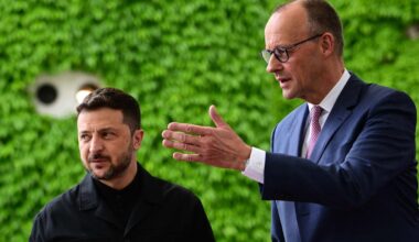 Mercs aicina Zelenski enerģiski vērsties pret korupciju