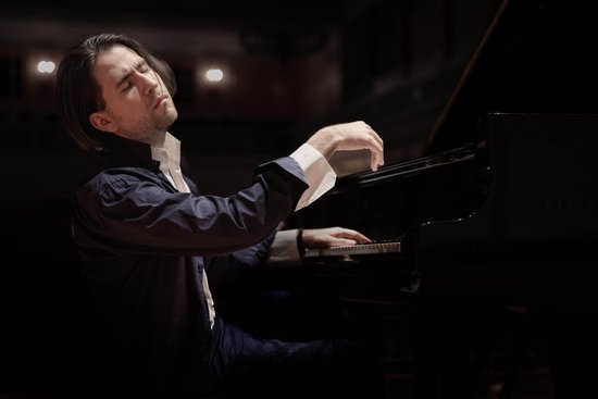 Georgijs Osokins Latvijas koncertzālēs prezentēs jauno koncertprogrammu "For Arvo" Georgijs Osokins Latvijas koncertzālēs prezentēs jauno koncertprogrammu "For Arvo"