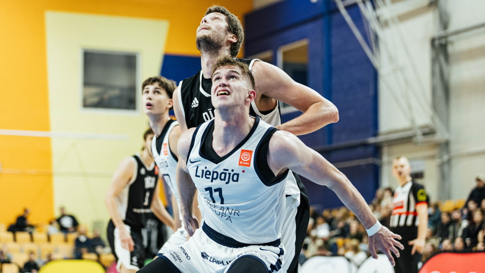 Novickis demonstrē pārspēku zem groza, "VEF Rīga" uzvar "Liepāju" – Basketbols – Sportacentrs.com