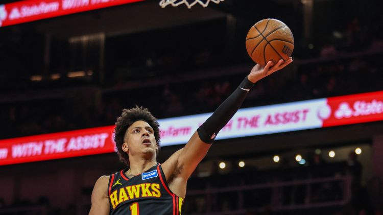 Porziņģis slimības dēļ nespēlē, Džonsons ar triple-double kaldina Atlantas uzvaru – Basketbols – Sportacentrs.com