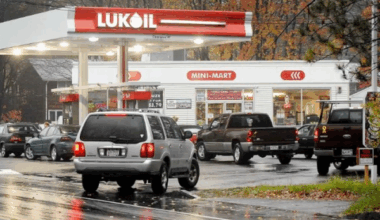 «Lukoilam» — beigas». Miljardiera Alekperova naftas impērija ir nonākusi uz sabrukuma robežas