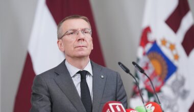 Miera sarunās jāņem vērā Ukrainas nedalāmība un suverenitāte, uzsver Rinkēvičs