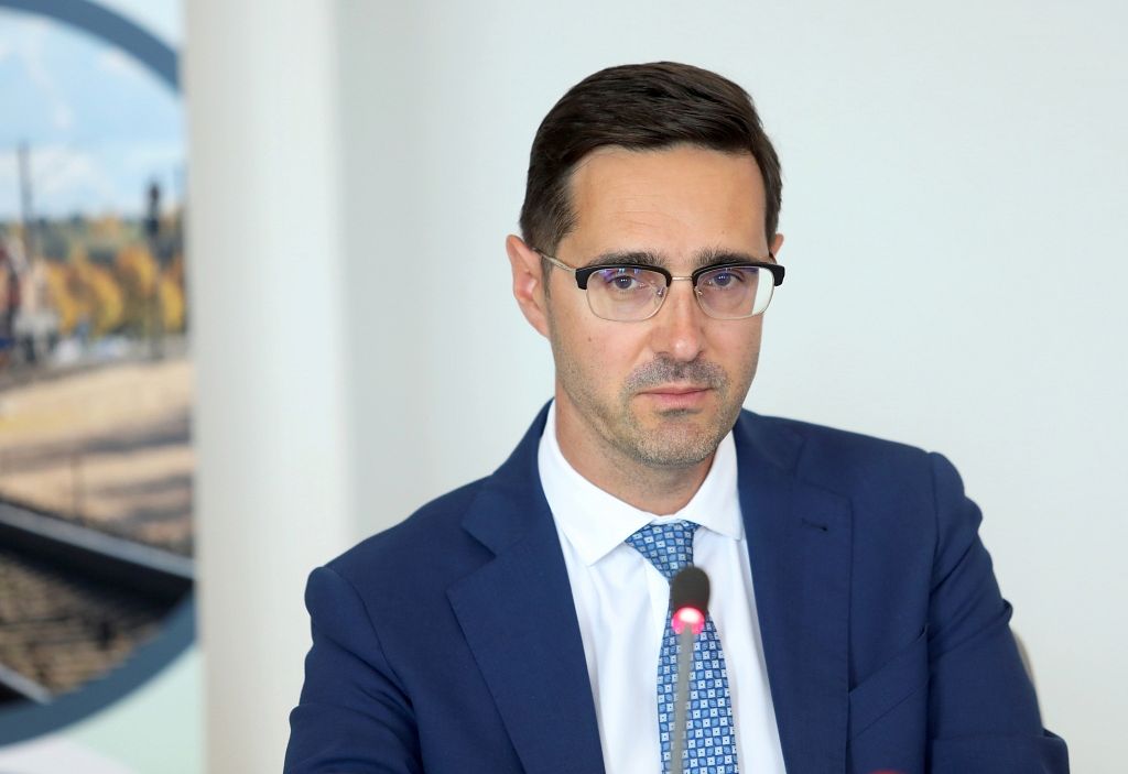 Paveikti aptuveni 95% no ceļu būvniecības sezonā plānotajiem darbiem :: Dienas Bizness