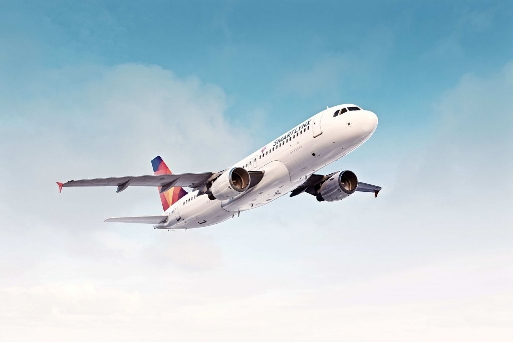 SmartLynx Airlines pārtrauc darbību :: Dienas Bizness