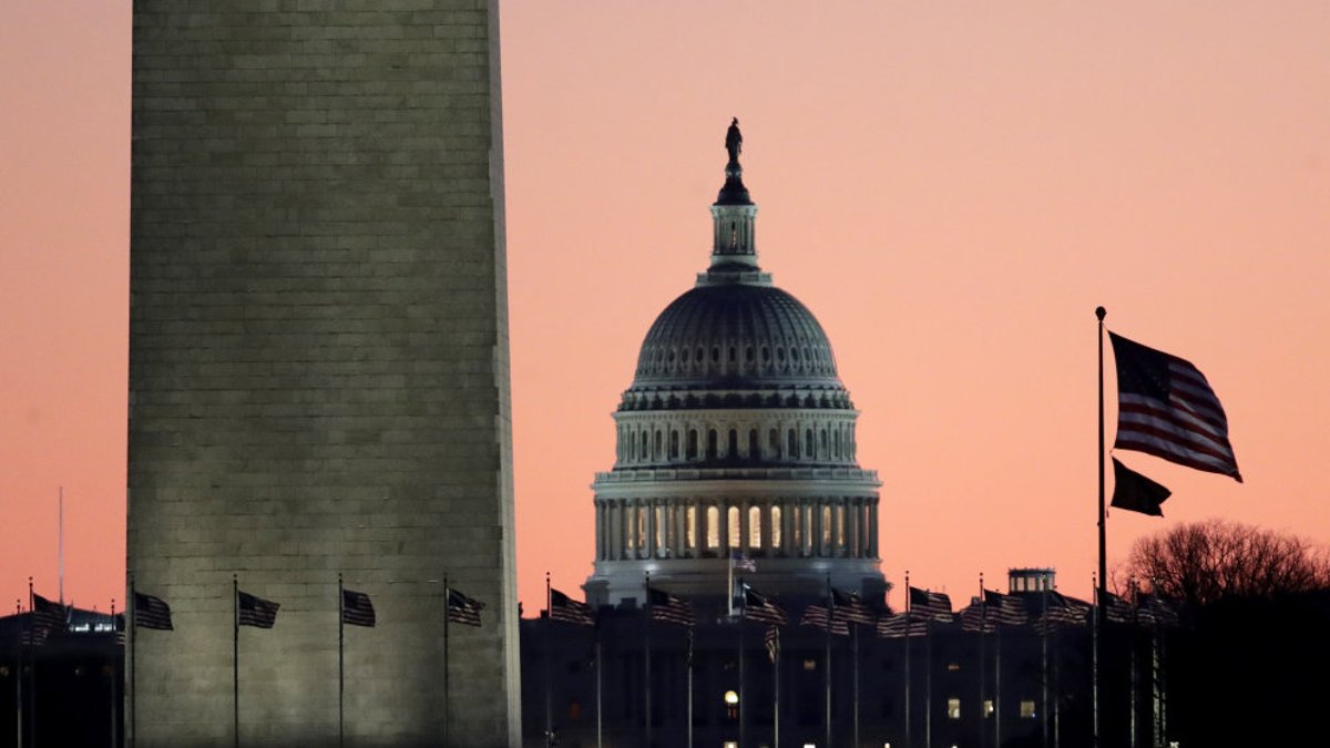 ASV valdības darbs apturēts jau 36. dienu – visilgakā "pauze" vēsturē