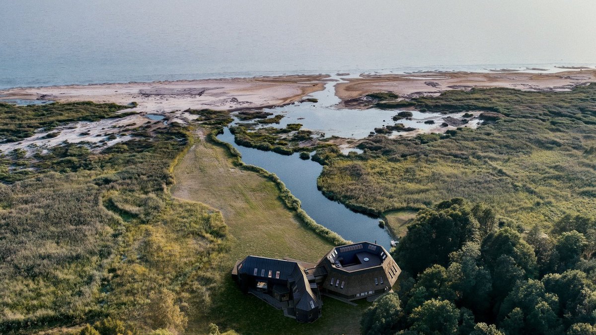 Hījumā salā retrīta cenas šokē – kas patiesībā tiek piedāvāts dārgākajā atpūtas vietā Igaunijā?