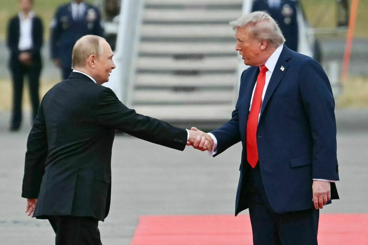 Vladimirs Putins un Donalds Tramps/ Foto: scanpix/ANDREW CABALLERO-REYNOLDS / AFP / Scanpix Vladimirs Putins un Donalds Tramps/ Foto: scanpix/ANDREW CABALLERO-REYNOLDS / AFP / Scanpix
