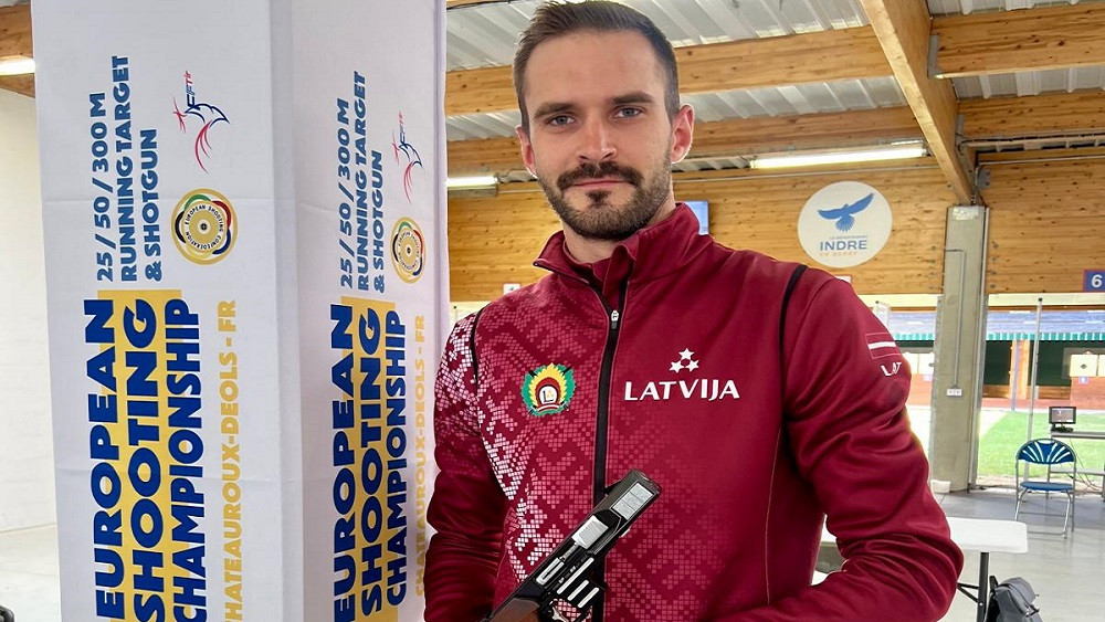 Strautmanim piektais pasaules čempionātā šaušanā 25 metru distancē – Citi sporta veidi – Sportacentrs.com