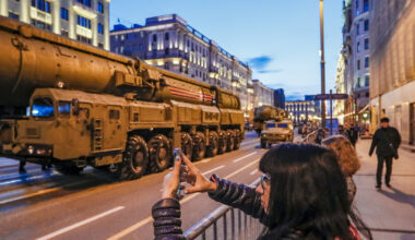 Krievijas aizsardzības ministrs iesaka Putinam atsākt kodolizmēģinājumus / Diena